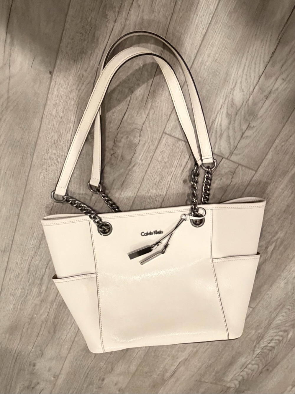 Calvin Klein White Leather Tote Bag with Chain-Strap
